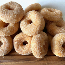 【コストコ】品切れ続出の大ヒットドーナツ「ミニフープス」が待望の再登場！ 絶品アレンジも紹介