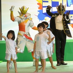 服が汚れても大丈夫！ 子どもたちがインクまみれで挑んだ花王・アタックの体験型イベント「ヨゴレンジャー・パーク」に潜入