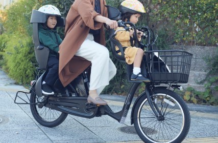 安定感＆使い勝手のよさに注目！ 「あさひ」初の”子ども乗せ用 電動 
