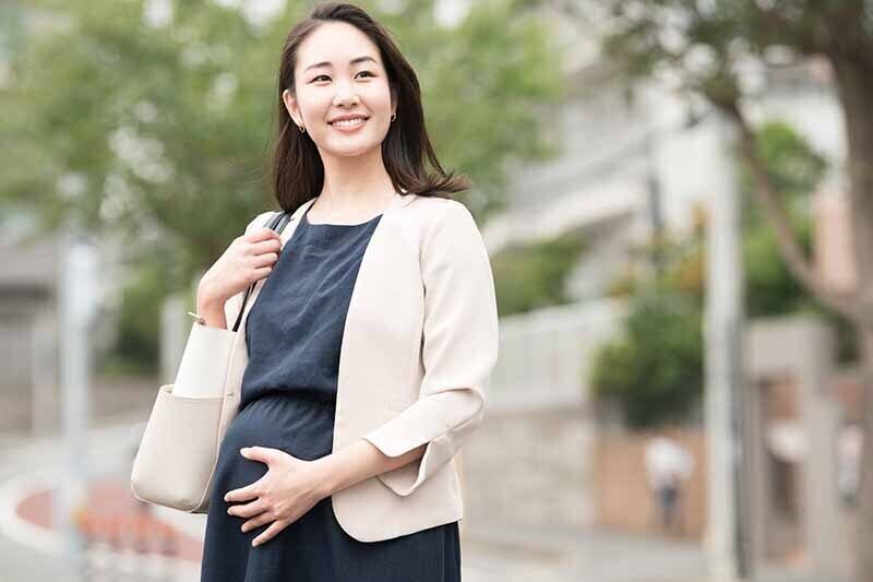 腹帯…？妊婦帯…？妊娠中、それって本当に必要？ 【助産師が解説】